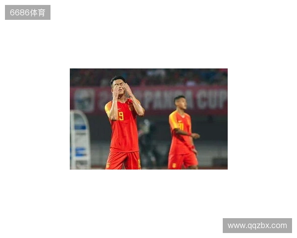 直播吧：邵佳一观摩熊猫杯考察球员，国足可能年底或明年初集中